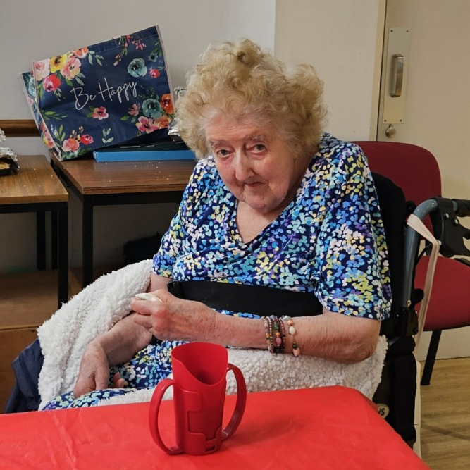 Annual party at the Friendship Cafe to celebrate everyone's birthday (6)